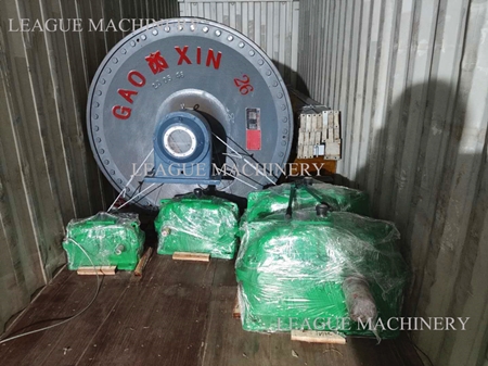goods loading picture.jpg goods loading picture.jpg